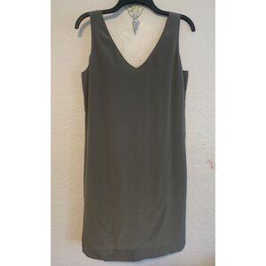 Cynthia Rowley Silk Shift Dress Sleeveless V neck Size 6
